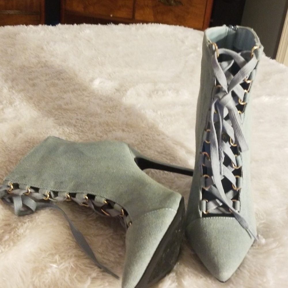 Jean heel booties